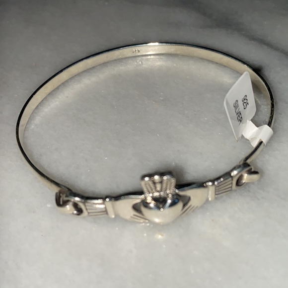 NWT- Sterling Silver (925) Claddagh Bangle - Picture 9 of 9